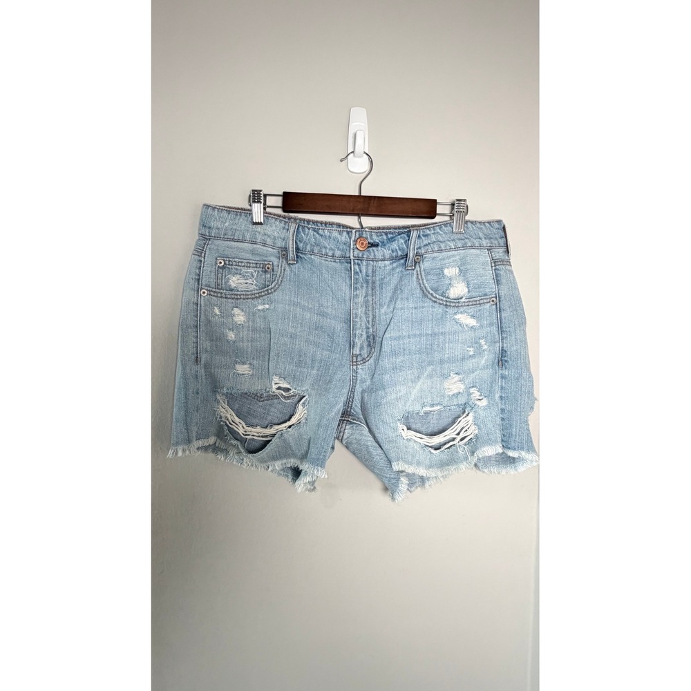 American Eagle Denim Shorts Womens 14 Light Wash Distressed Ripped Cutoff
